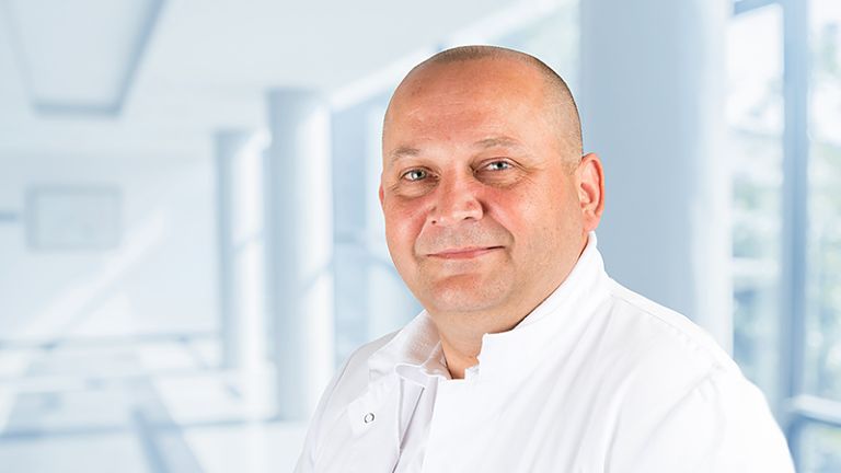 Frank Hoffmann, Chefarzt der Abteilung für Chirurgie, Facharzt für Chirurgie, Unfallchirurgie und Spezielle Unfallchirurgie, diepiktografen.de